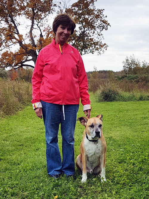 Baxter with his grandma - Why does my dog refuse to walk with other people?
